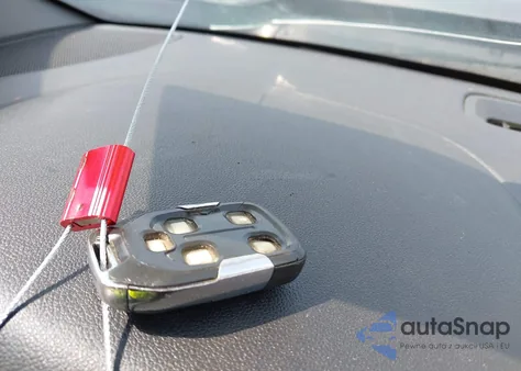 2019 Chevrolet Silverado 1500 Rst z USA, uszkodzony, nr VIN 3GCUYEED1KG105650